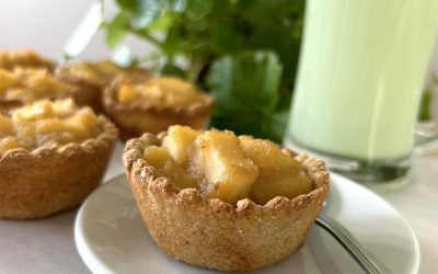 Apple & Oatmeal Cups