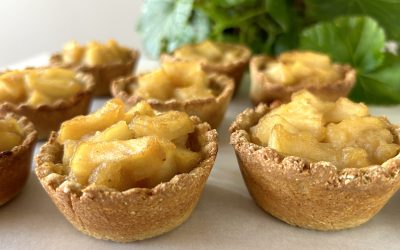 Apple & Oatmeal Cups