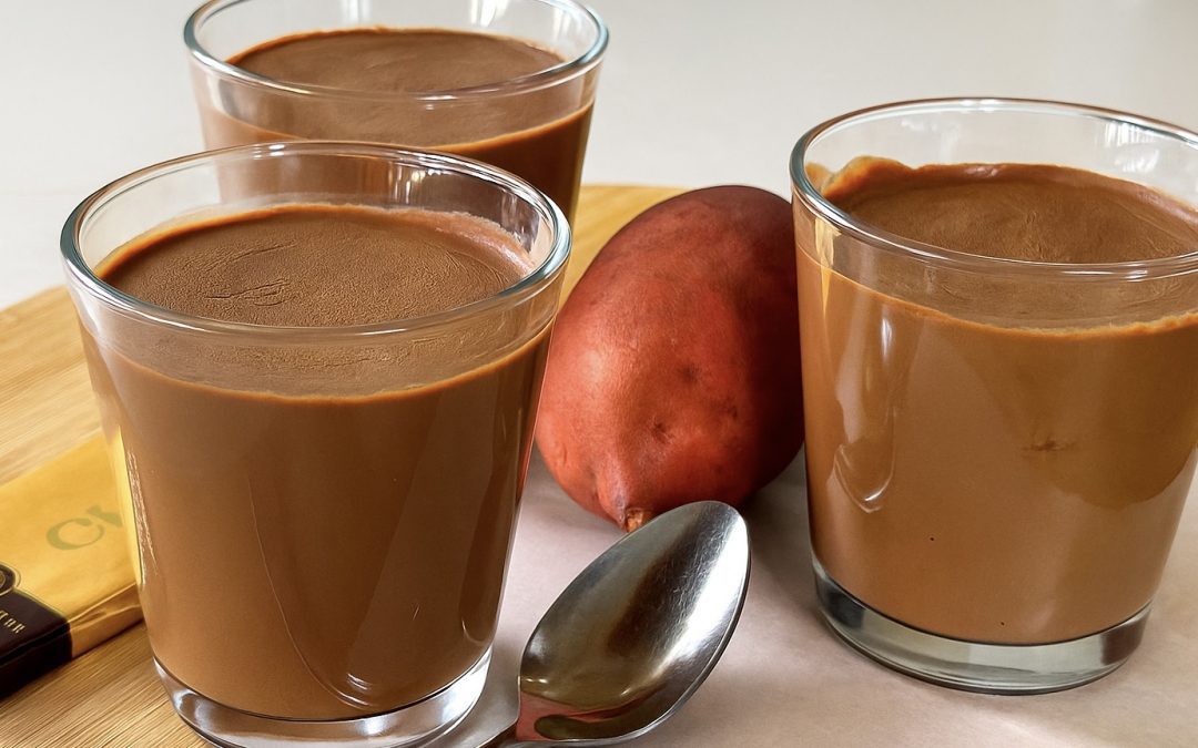 2-Ingredient Healthy Chocolate Mousse